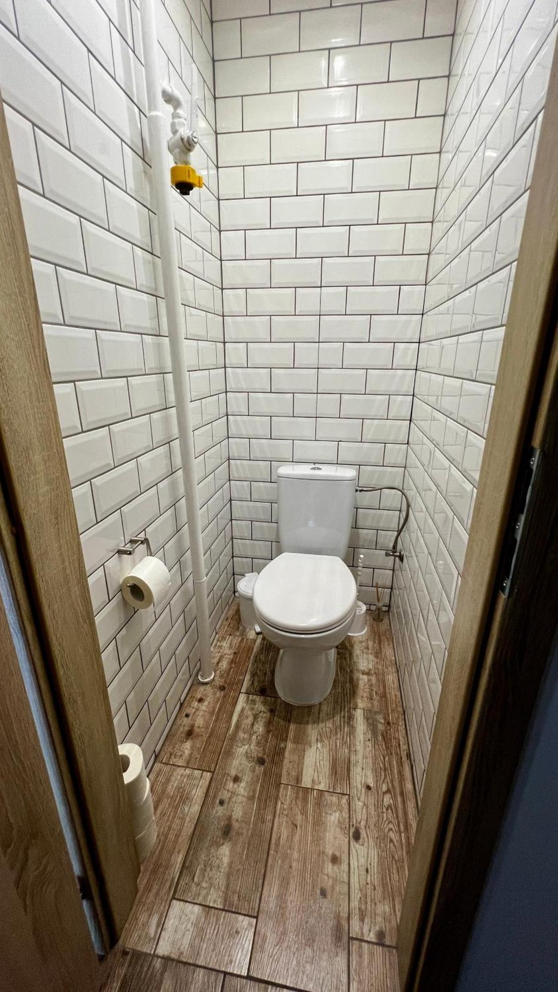 Industrial Apartment I 24Hr Self Check-In I Free Parking & Coffee Banská Bystrica Exterior foto